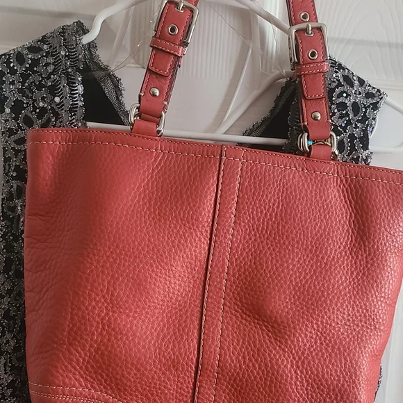 Coach Women's Salmon Leather Hamilton Bag - Picture 4 of 14